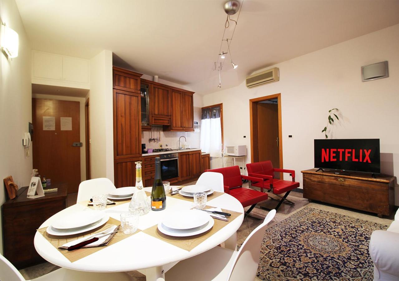 Cozy Apartment In The Heart Of 볼로냐 외부 사진